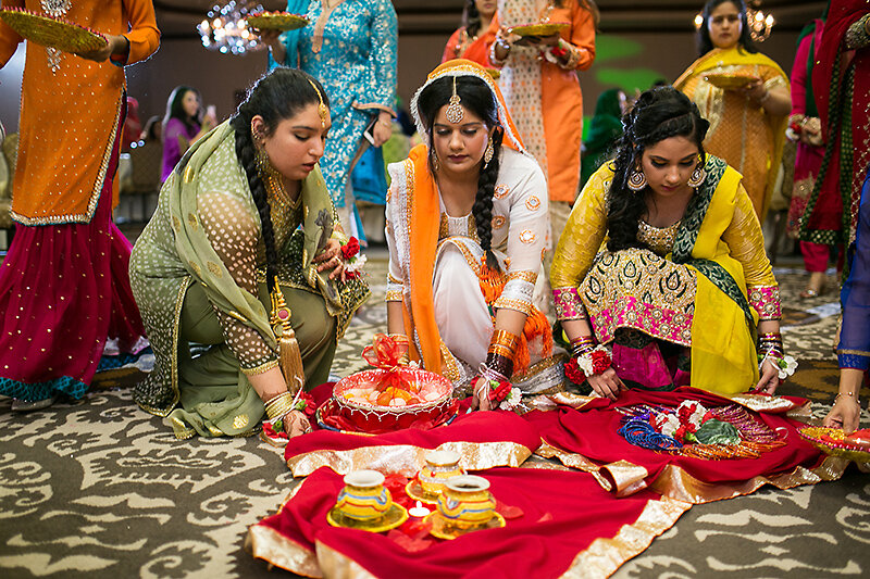 Mehndi-Henna-Holud-Indian-Pakistani-Bangladeshi-SouthAsian-Wedding-Photography-24.jpg
