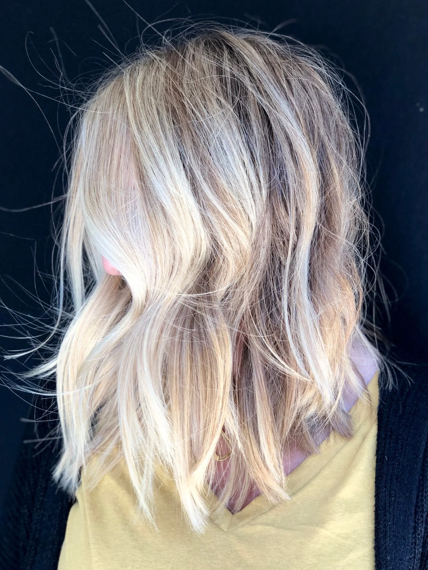 Give me all the blonde 👱🏼&zwj;♀️ 
Spring breaks are ending, festivals 🎡 starting and summer ☀️ 🏖️ is around the corner 
Who&rsquo;s here for it 🙋🏼&zwj;♀️🙋🏼&zwj;♀️🙋🏼&zwj;♀️
.
@alissathesauce 
#festivalhair #coachellaready #newportbeachhair #