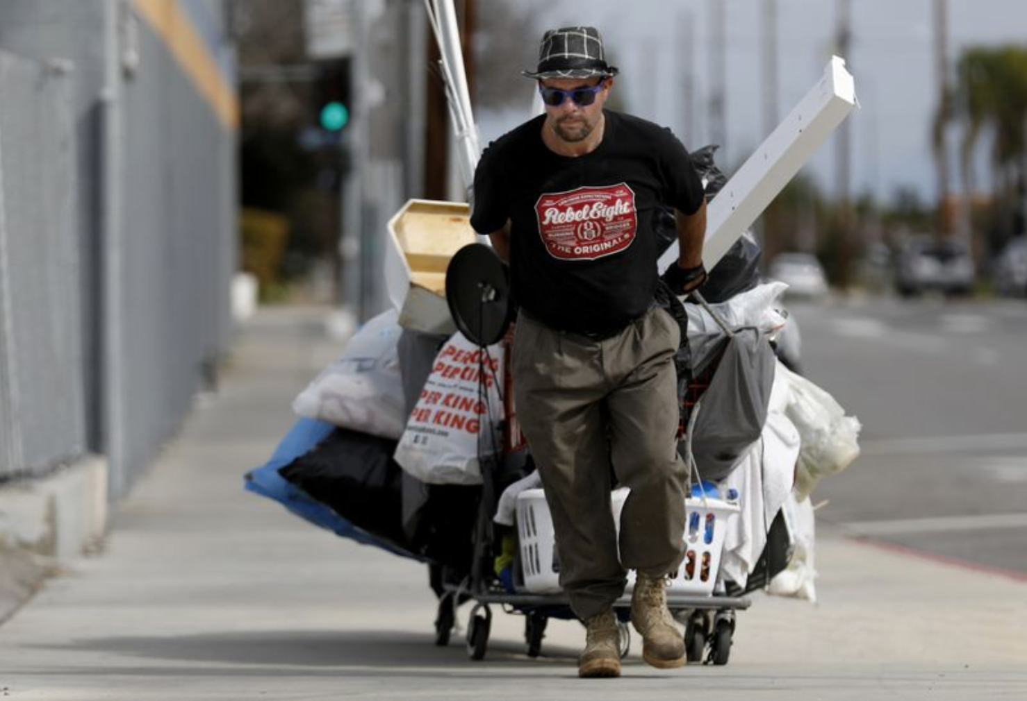 L.A. promised more housing for homeless people — but some neighborhoods are way behind