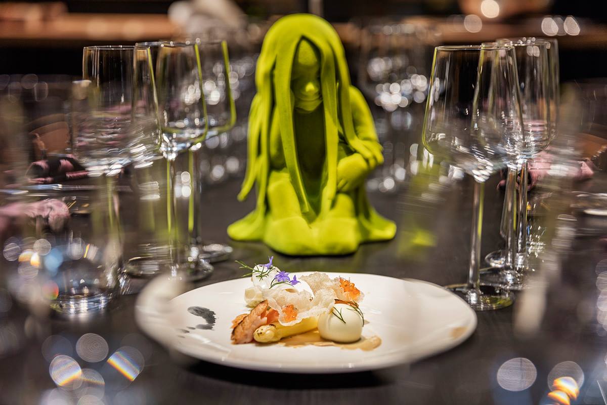 Supper fest 2016, Helsinki Plates Mari Paikkari Sculpture Kim Simonsson Photo Timo Kauppila
