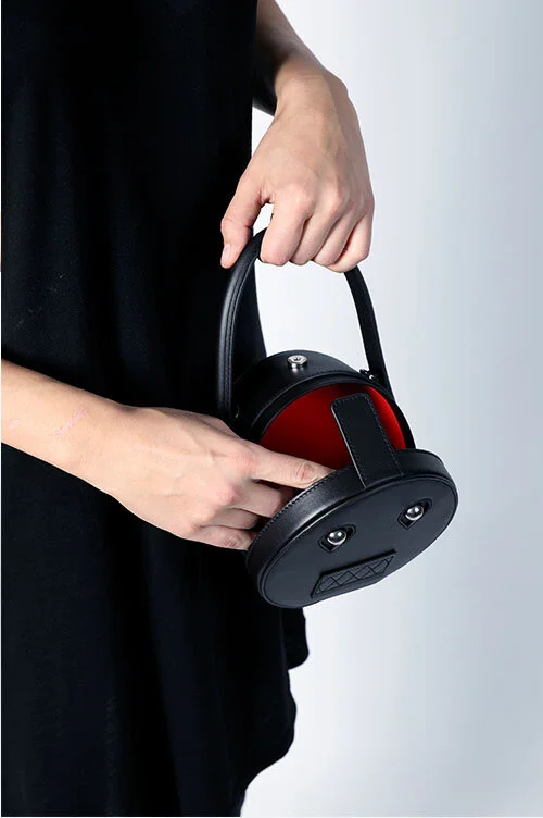 LEATHER PASSPORT BAG