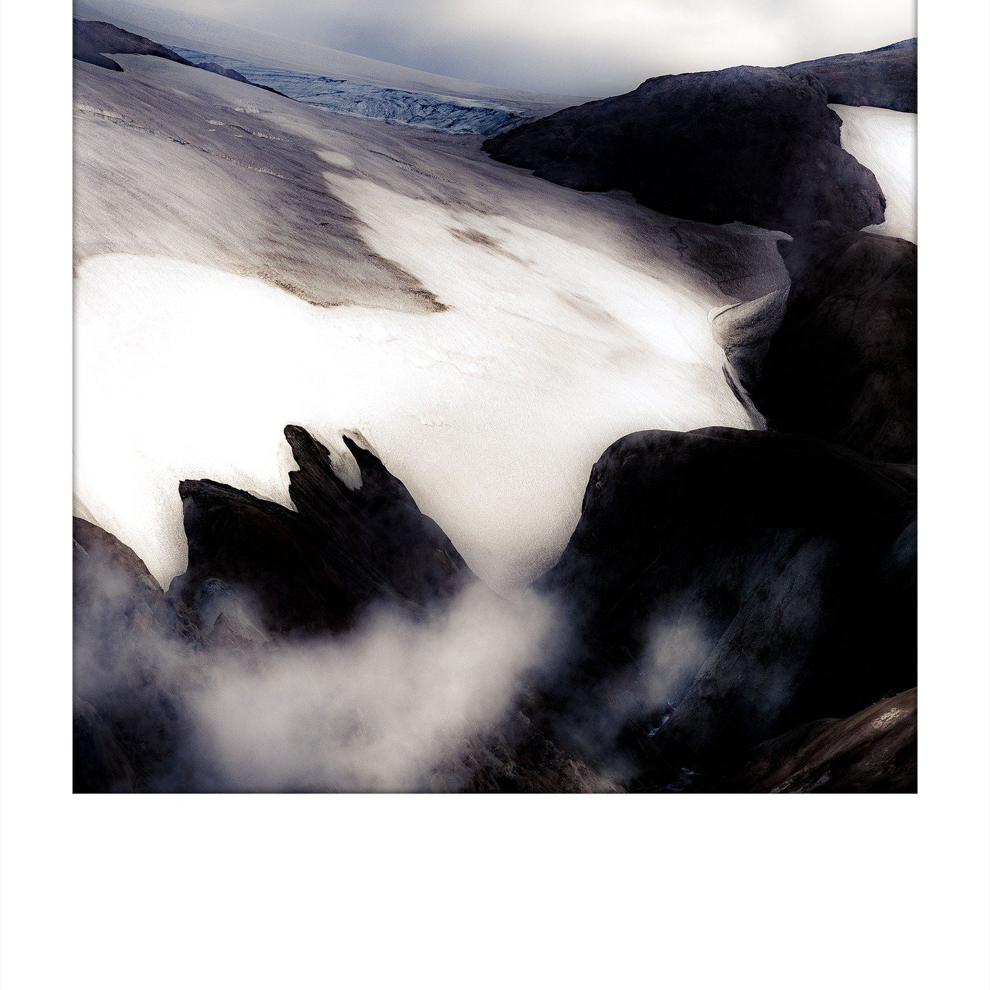 Print CR471 - Icelandic highlands 40x40 cm
.
.
.
#iceland #snow #landscape #print #art