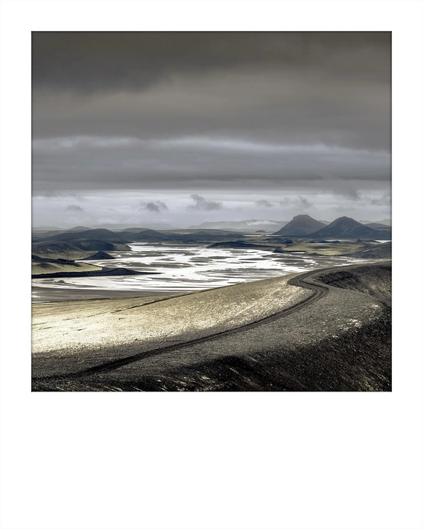 CR479 - Landmannalaugar, Iceland / 40 x 40 cm