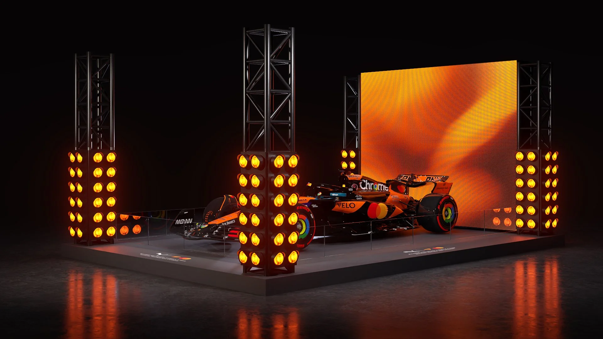 26SS_MCLAREN_001.jpg