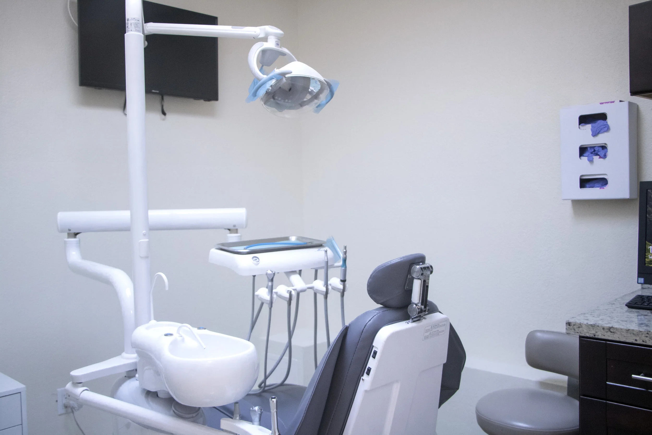 Dentist SOUTH UNIVERSITY, FL, Mercy Mercy Dental Corp