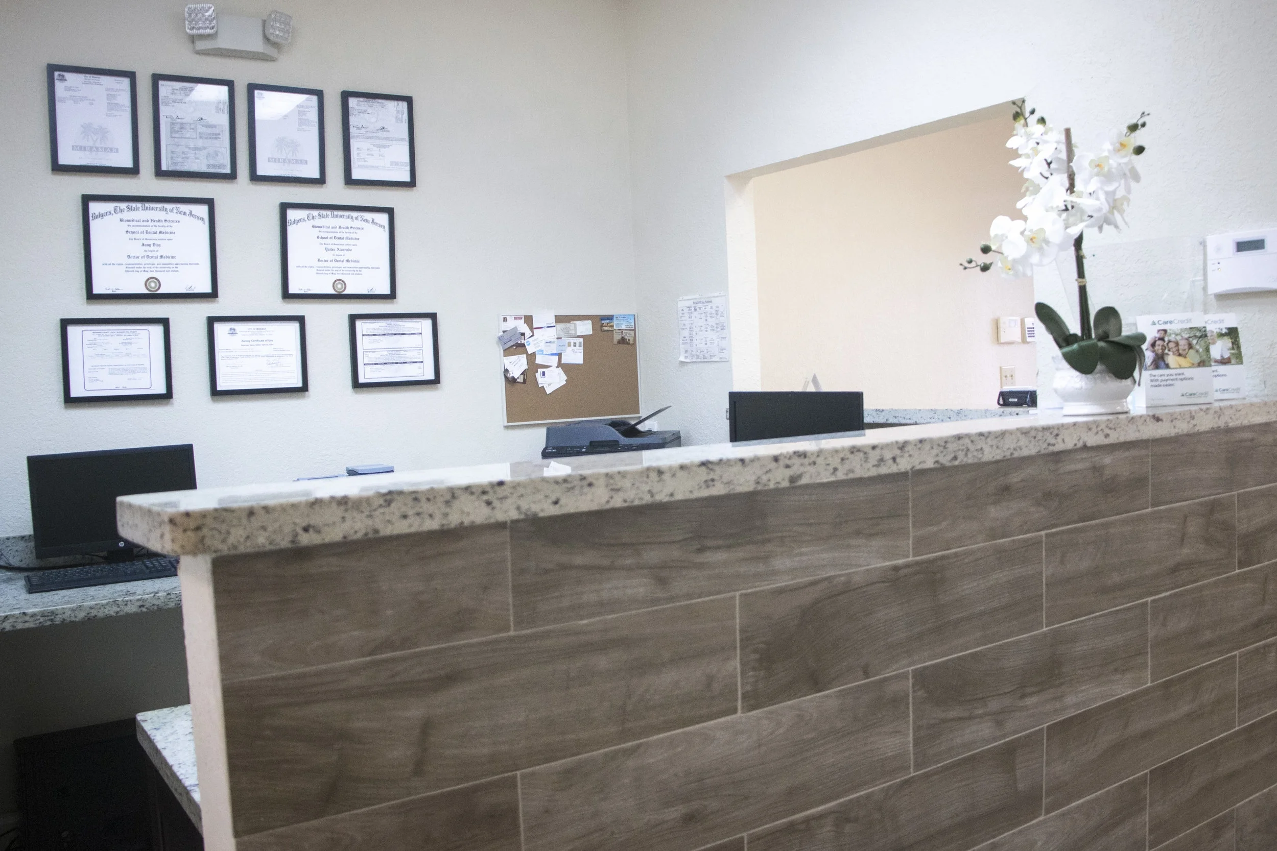 Dentist SOUTH UNIVERSITY, FL, Mercy Mercy Dental Corp