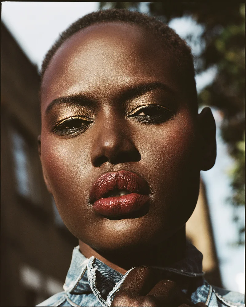 jamesbuzzwhite-ajakdeng-wonderland_02_800.jpg