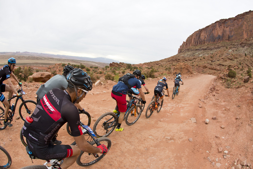 Rotem Ishay heads up the first climb on Stage 3.