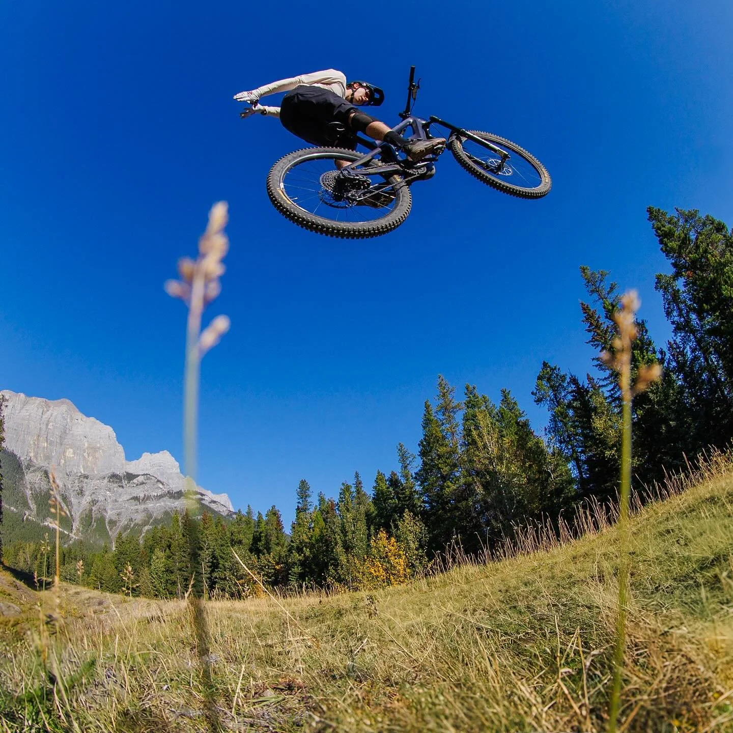 One no-hander from this morning with Jacob Baggott! &mdash;&mdash;&mdash;&mdash;&mdash; 🌞🚲 @jacobbaggott