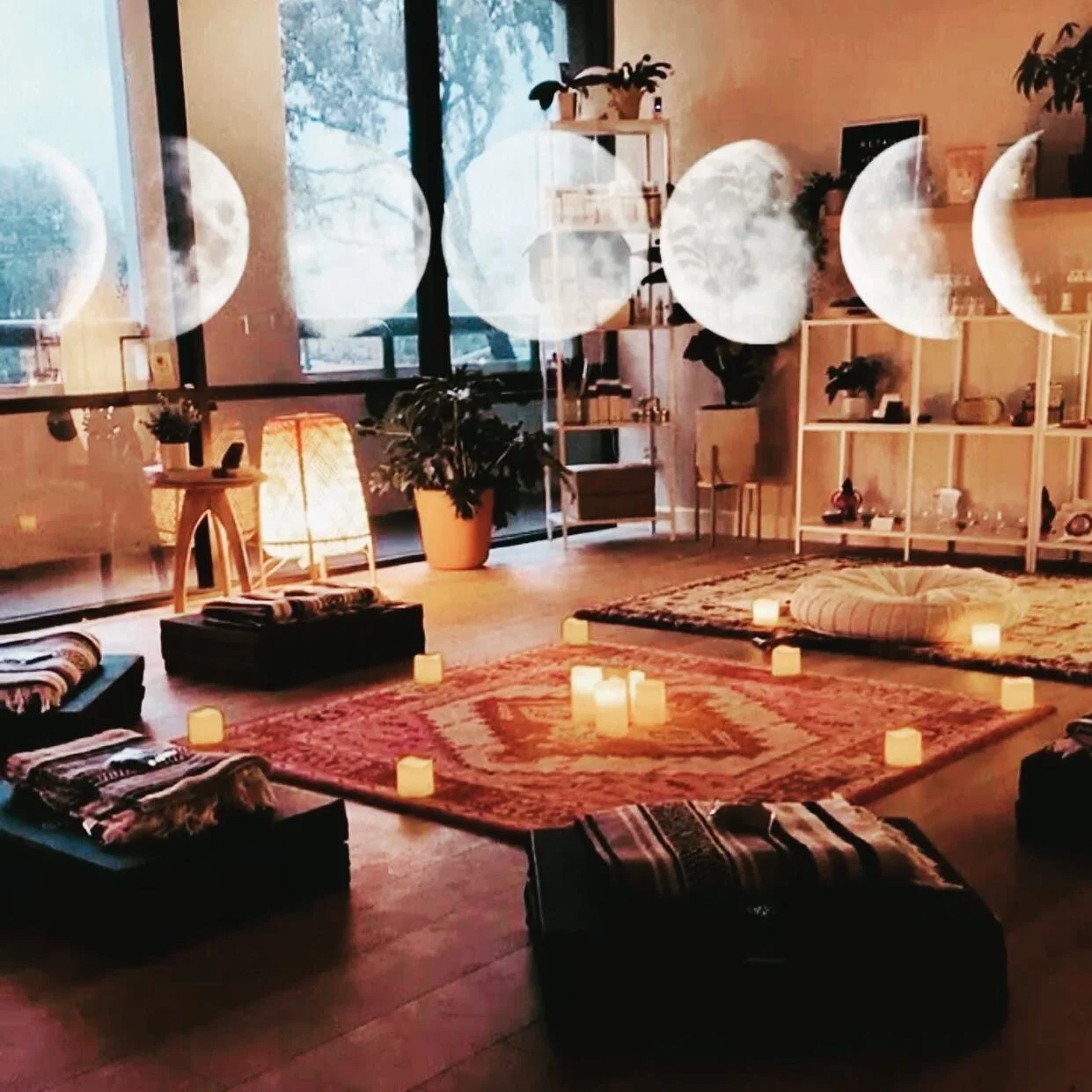 FULL MOON EXPANSION CIRCLES - The Summer Series

AWAKEN: Wednesday, June 15th 
EXPLORE: Wednesday, July 13th 
UNLEASH: Friday, August 12th 

Use the potent Full Moon energy to release, replenish and manifest your desires. Join me for an intimate wome