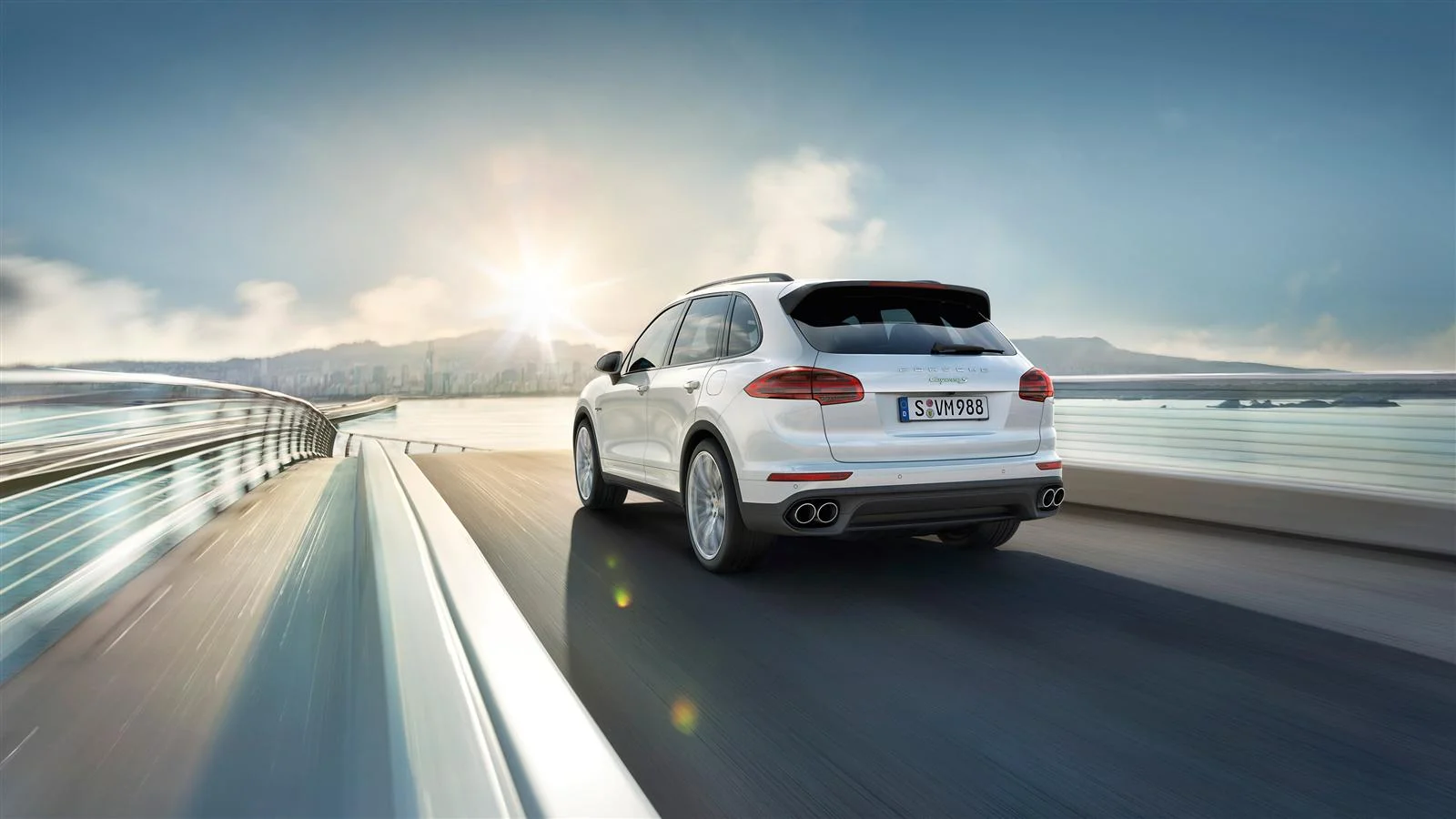 Romer_Porsche Cayenne 2013 Found Productions_8.jpg