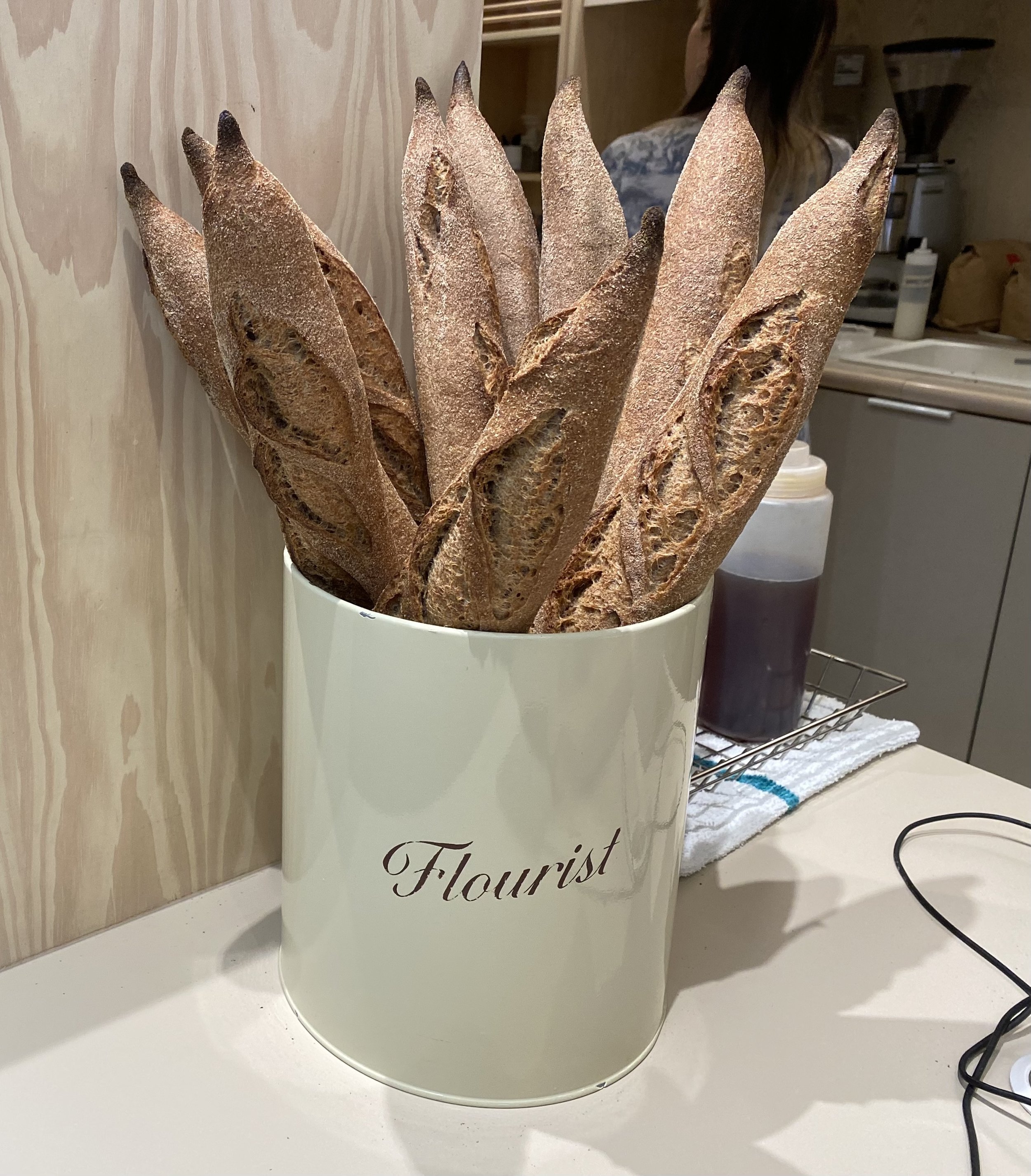 A vase full o' baguettes