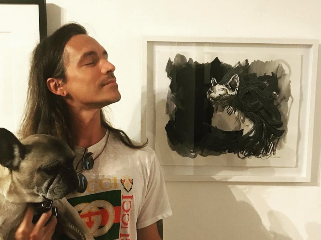 Brandon+Boyd+of+Incubus+with+his+painting.jpg