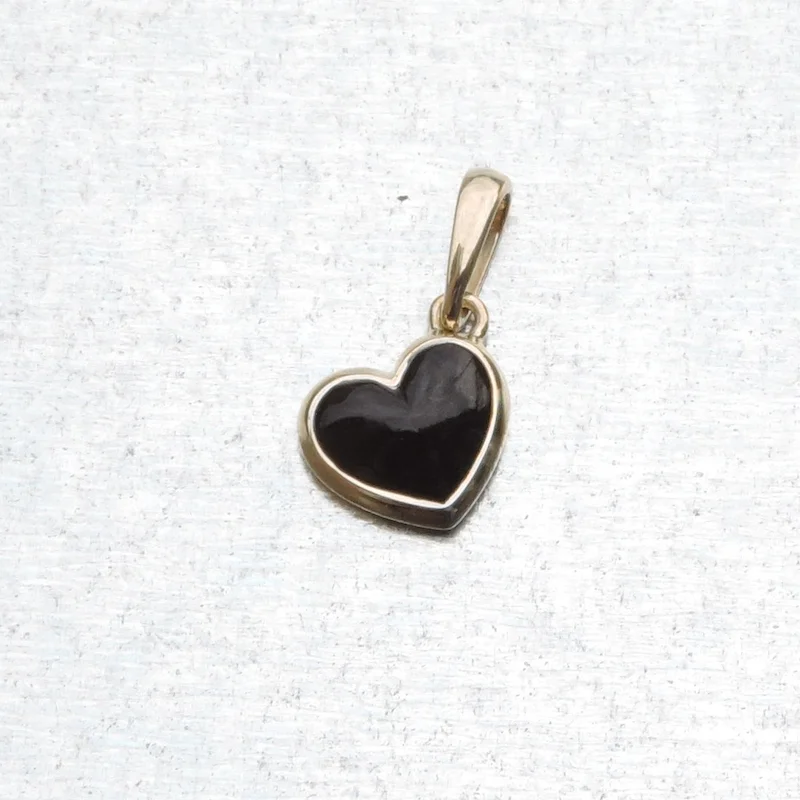 Sweetheart Pendant 1.jpg