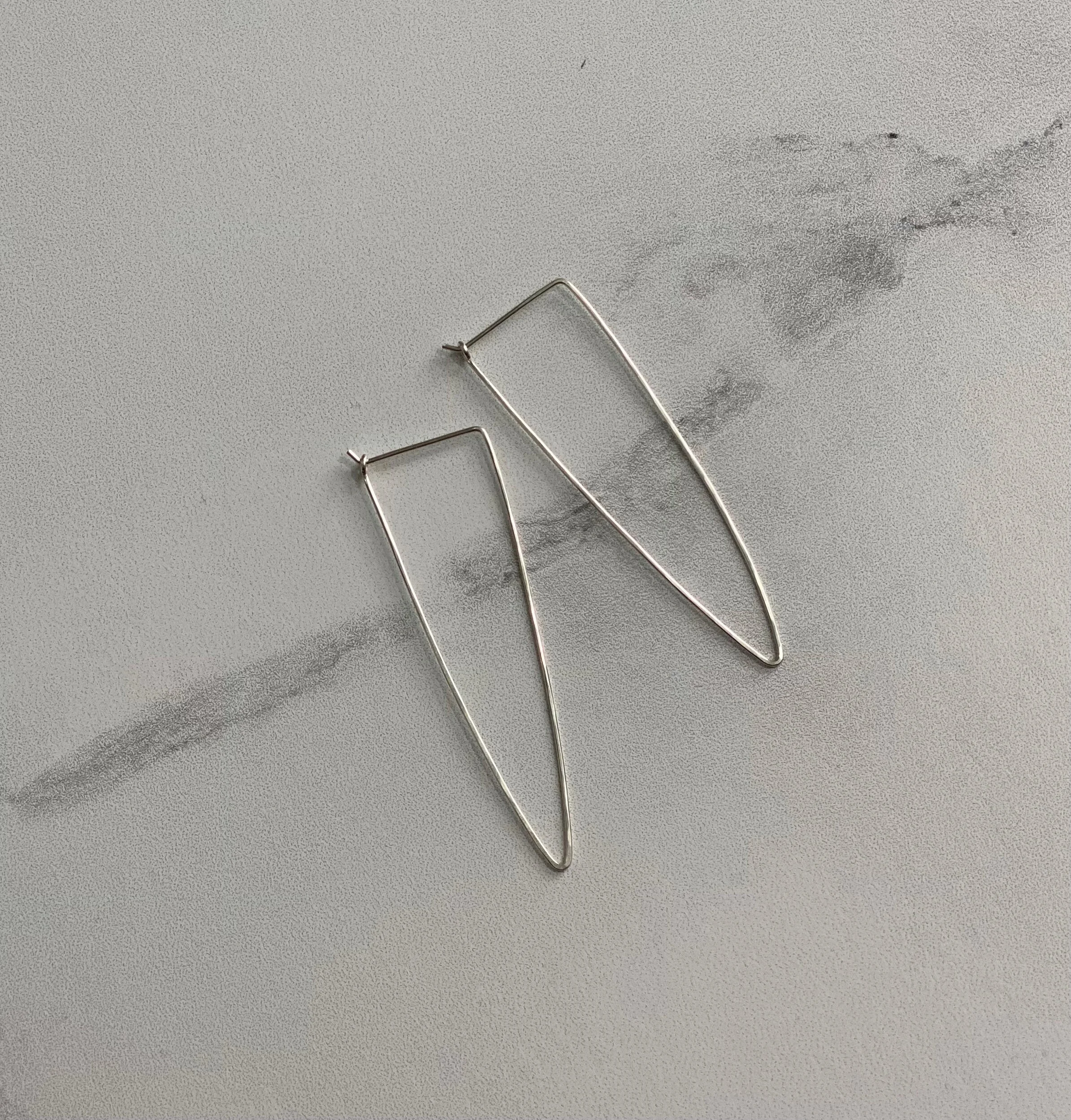 EAAFDC1C-78B7-437A-9CF5-48876836A917