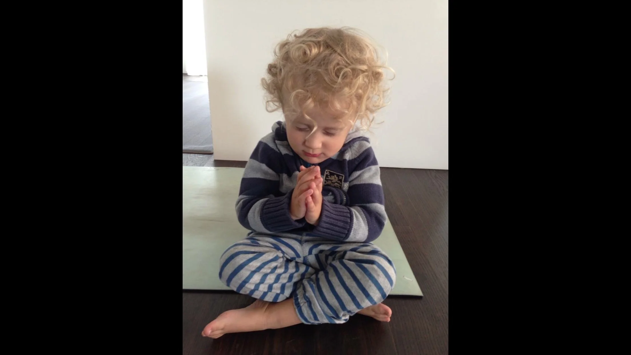 Restorative/Yin yoga with meditation with Bianca Schorowsky 