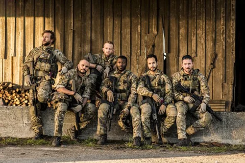 Six-Episode-2-01-Critical-Promotional-and-Cast-Photos-six-tv-series-41402766-595-397_500px.jpg