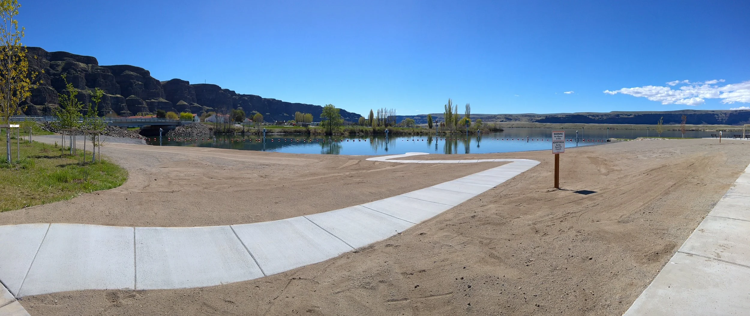 Approach To Chinook Beach From Parking Area