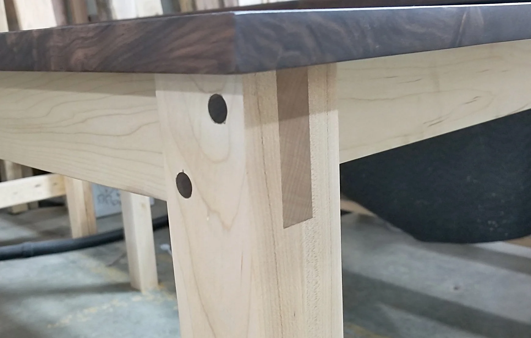 signature dining table