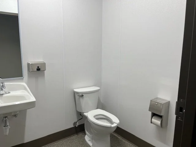 Bathroom 4.jpg