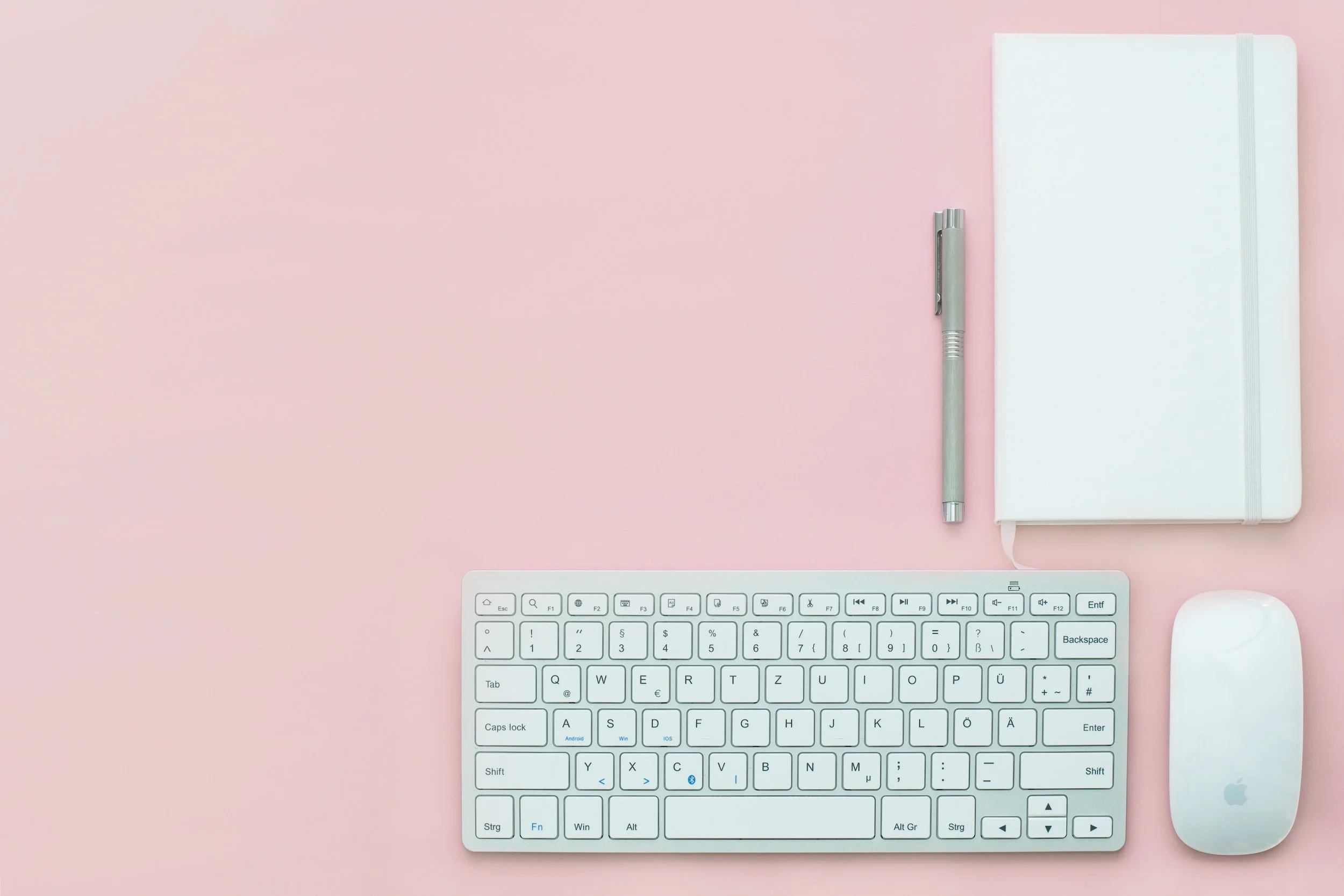 apple-background-connection-399161 copy 2.jpg
