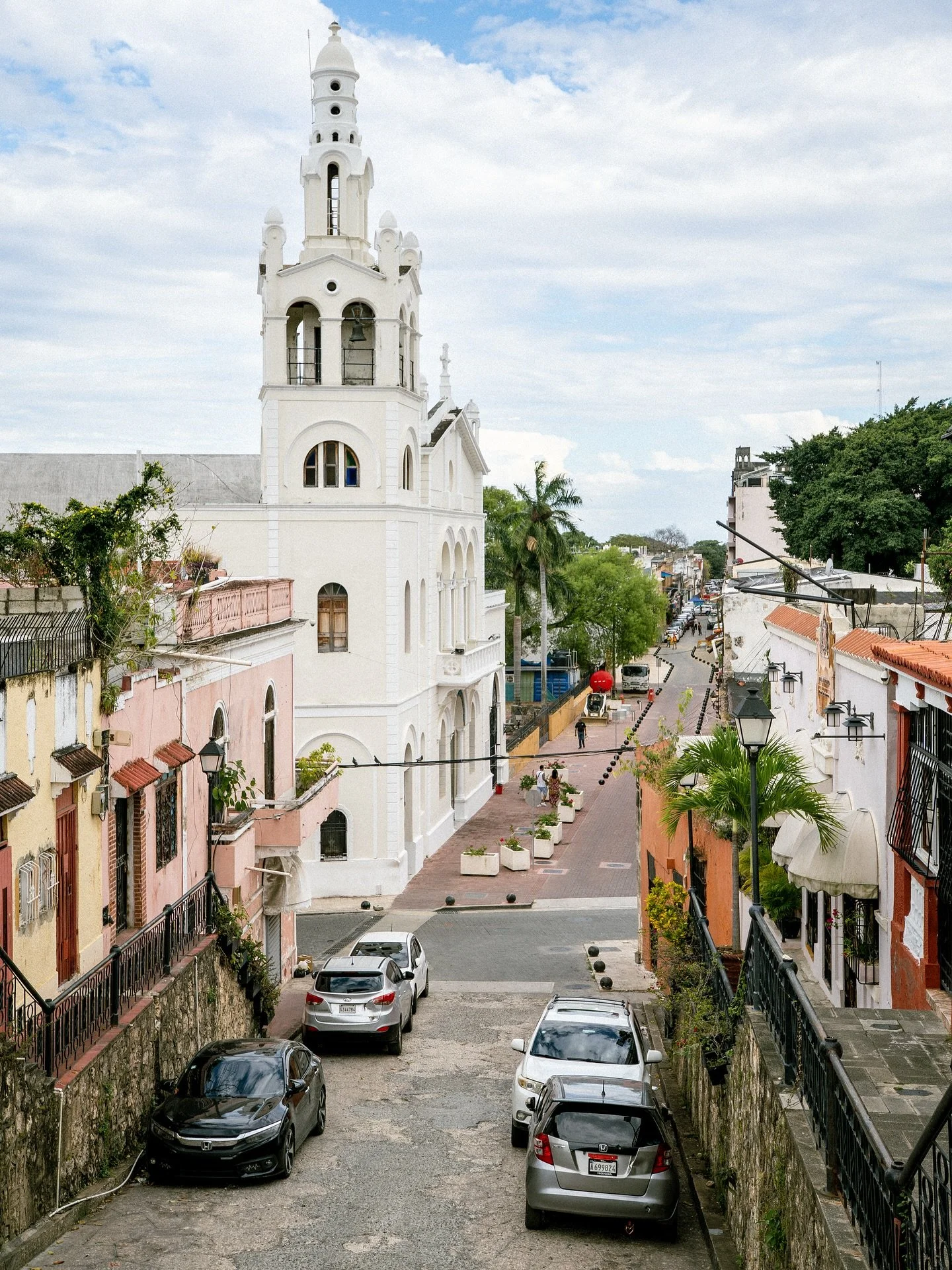Photo Stories of Santo Domingo
📍Zona Colonial

Affordable Stay > @s27colonial + @islandlifehostel 
Good coffee / matcha > @casabaristacoffee 
Scenic street tucked away > Calle Hostos

I recommend visiting the colonial zone overnight. It&rsq