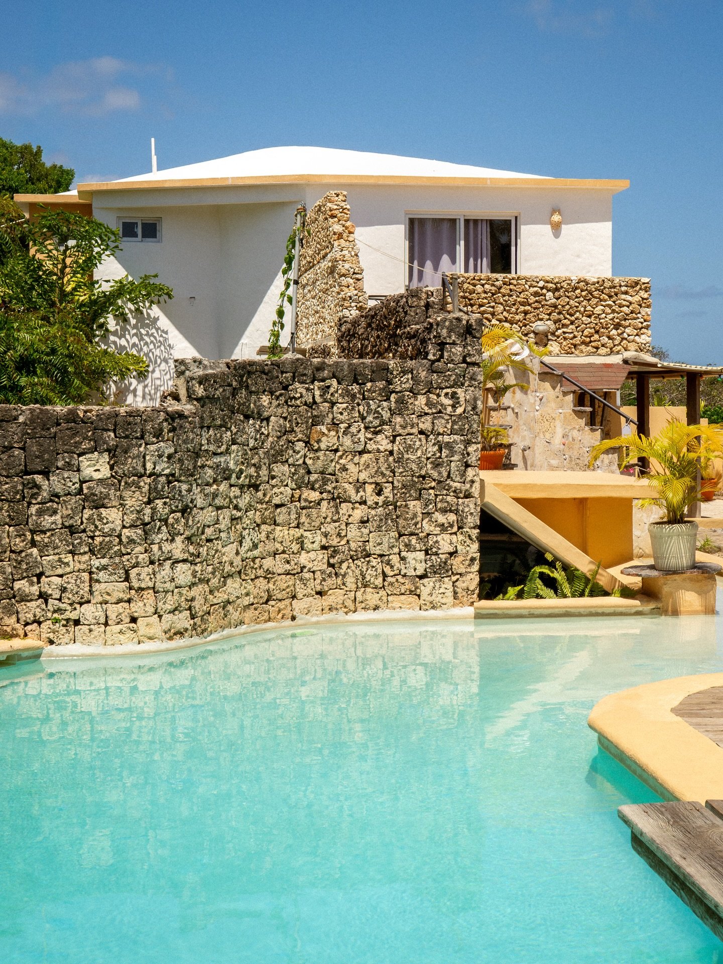 A storybook chalet escape in Cabrera, Dominican Republic ✨

From the stonework, to the whimsical pockets, to the vibrant colours, this stay genuinely felt like a brief transport into the wonder &amp; magic we experience in our most cherished fairytal