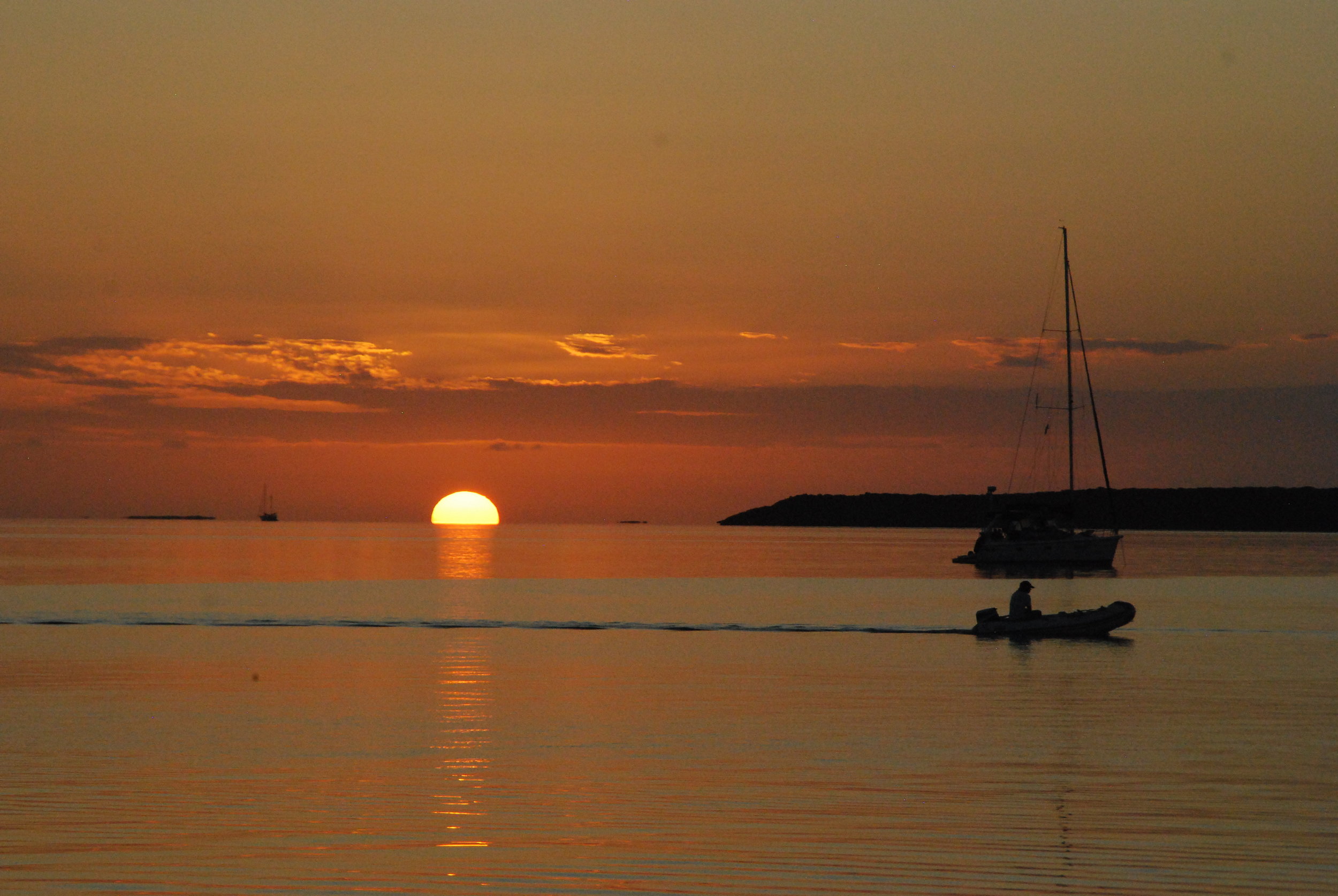 La Peregrina enjoying a sunset in the Exumas