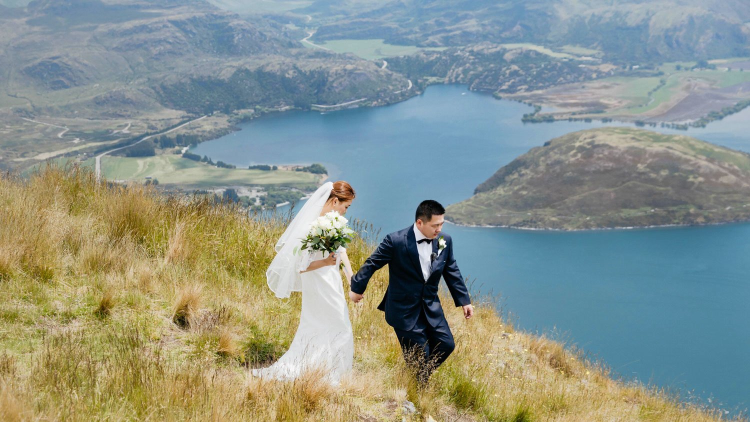 Queenstownn Canyons Lodge outdoor wedding elopement photographer Panda Bay Films-7.jpg