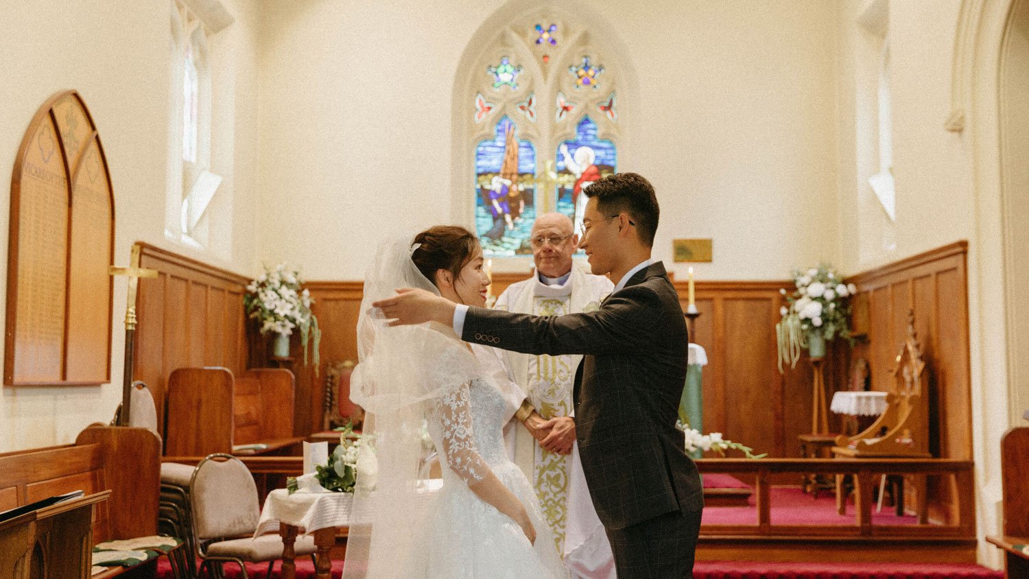 Queenstownn St Peter's Anglican Church wedding elopement photographer Panda Bay Films-15.jpg