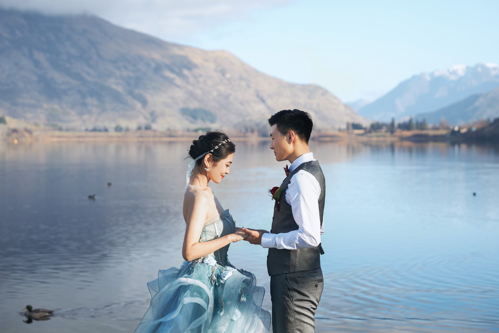 pre wedding elopement photographer Panda Bay Films queenstown cornet peak Bi-6.jpg