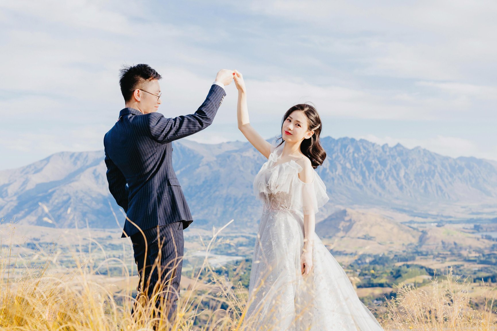 pre wedding elopement photographer Panda Bay Films queenstown limao cornet peak Li-34.jpg