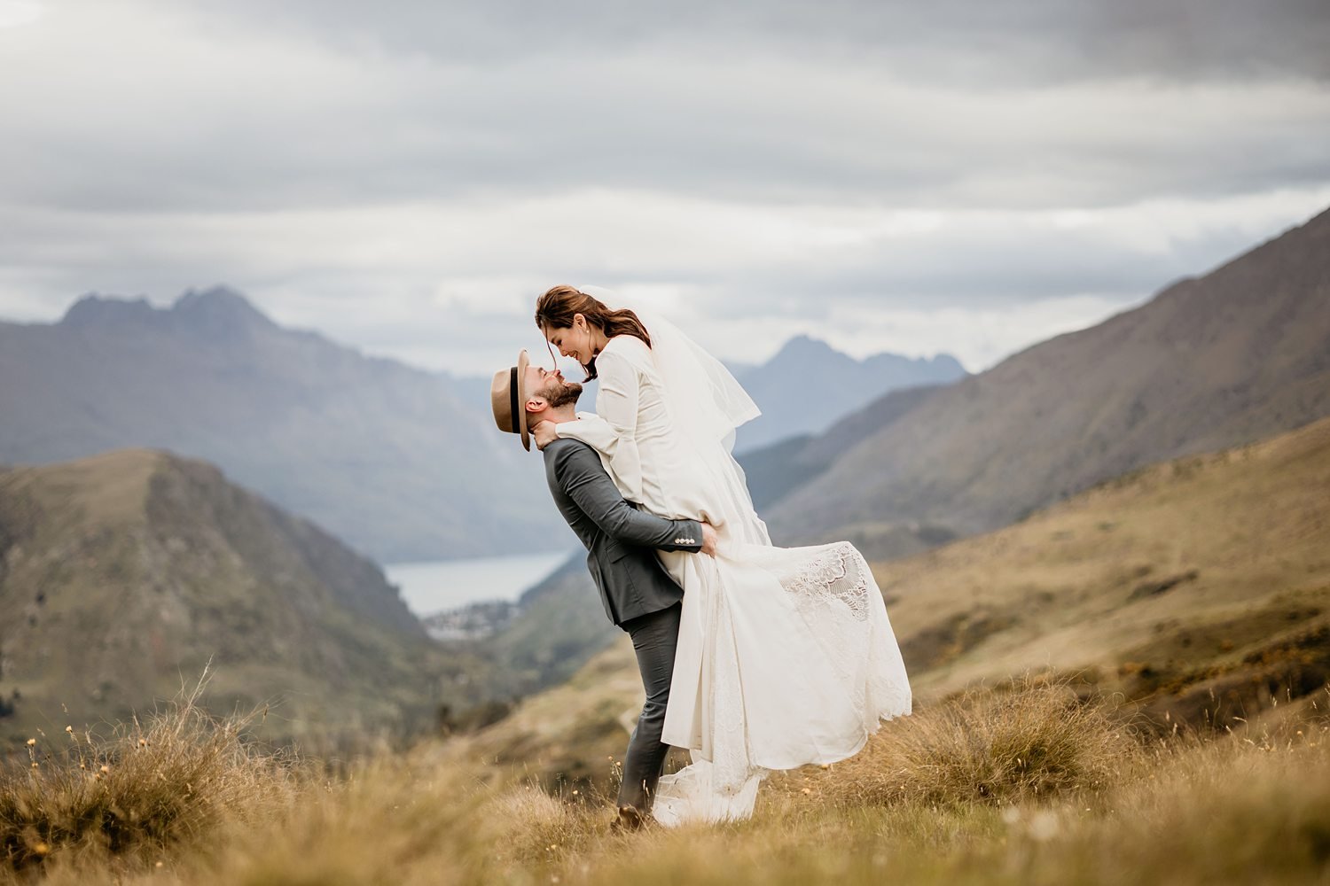 Ollie & Ritz |Panda Bay Films Wedding Photographer Queenstown New Zealand  Elopement Pre Wedding and Heli-Wedding Photography_-83.jpg