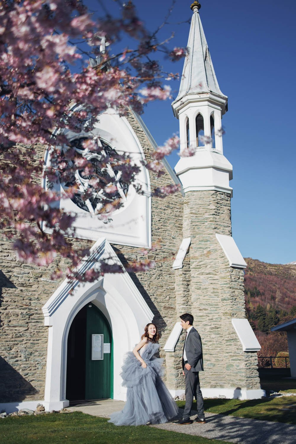 pre+wedding+elopement+photographer+Panda+Bay+Films+queenstown+hiro+ning-11.jpeg