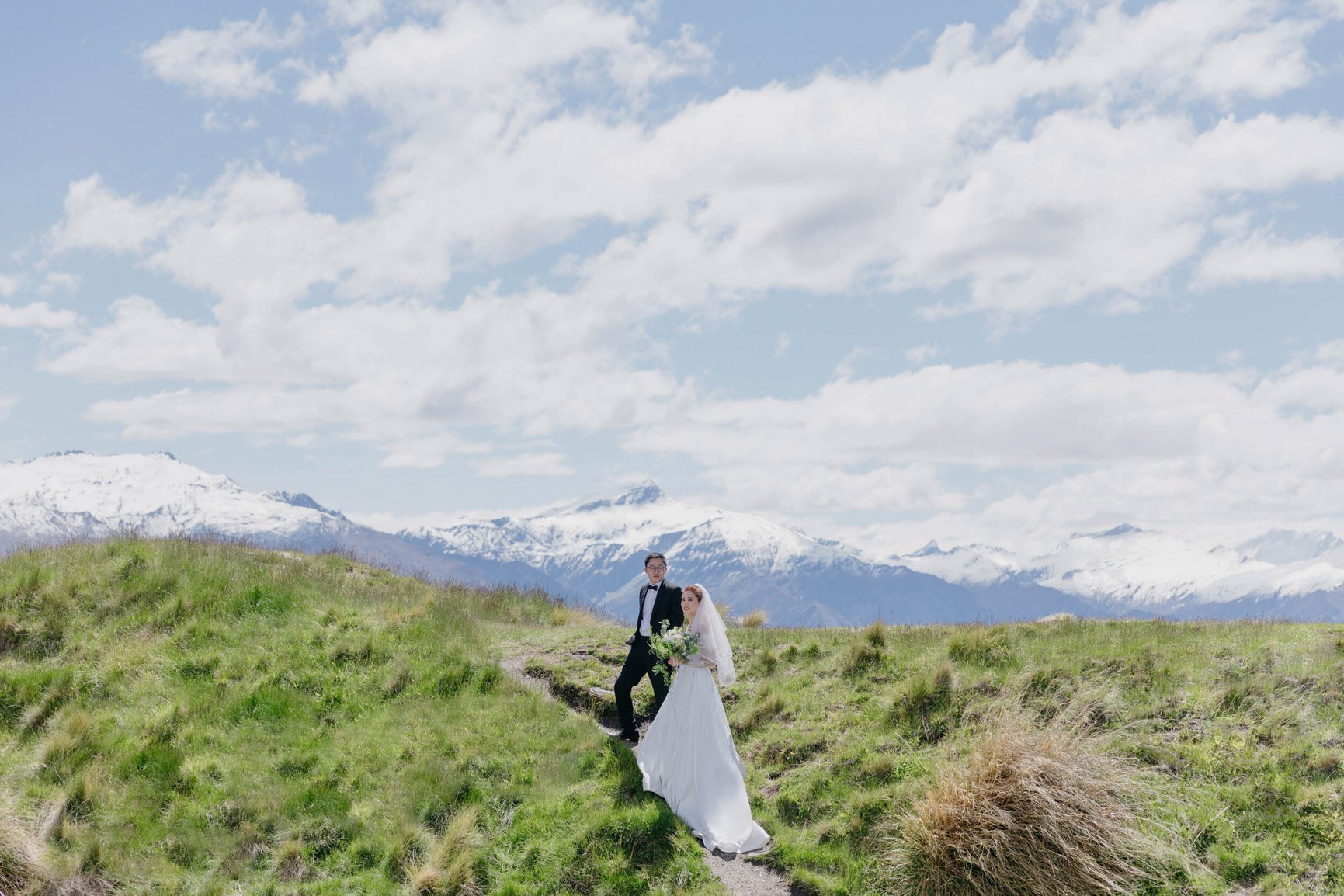 pre+wedding+elopement+photographer+Panda+Bay+Films+queenstown+wanaka+wang-3.jpeg