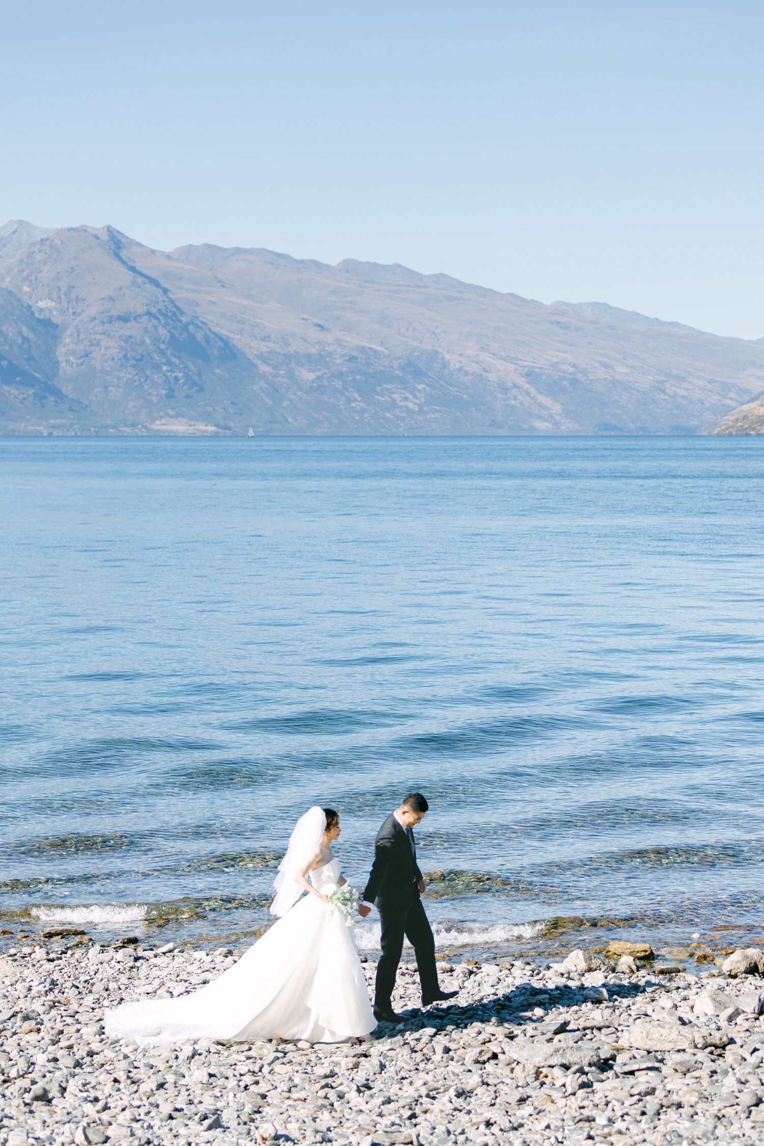 IMGC0671 拷贝 2Ivy & Harry Queenstown photographer Panda Bay Films Wedding Elopement Prewedding Couple .jpg