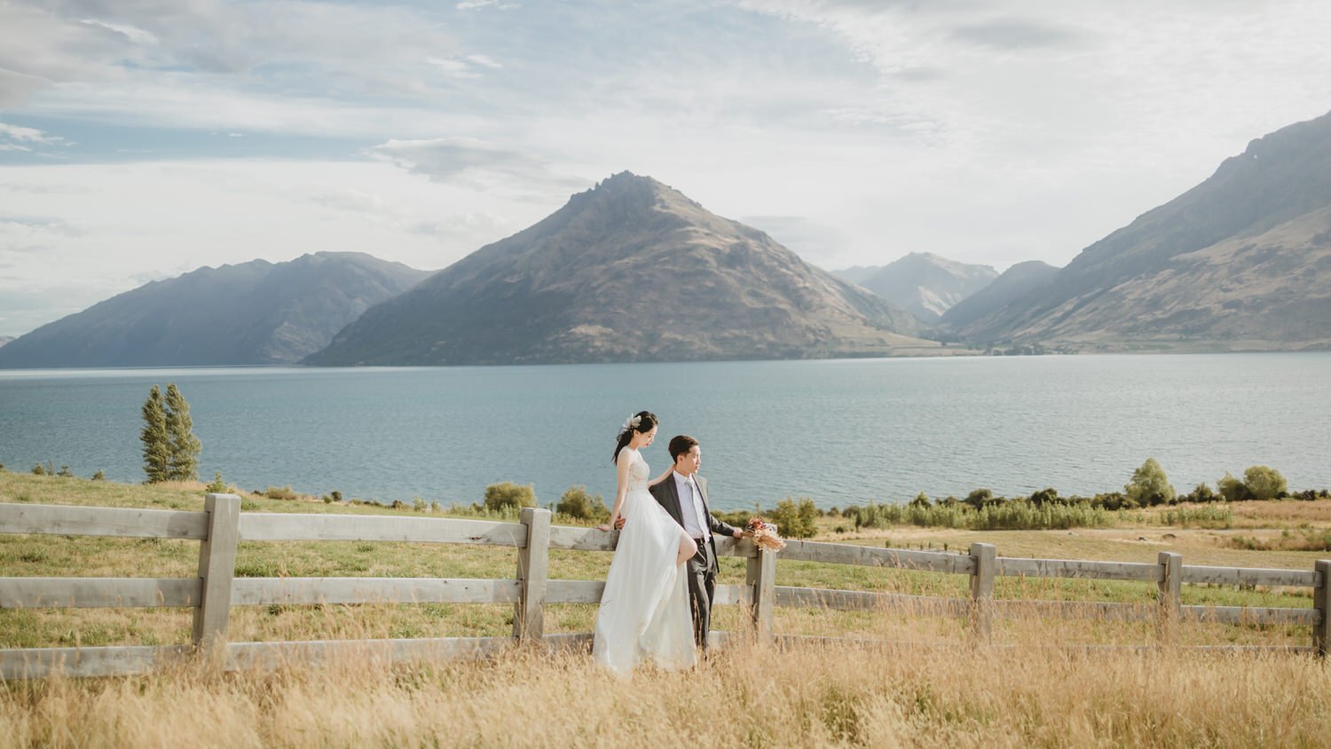 Queenstown pre wedding photographer prenup shoot New Zealand elopement photography-38的副本.jpg
