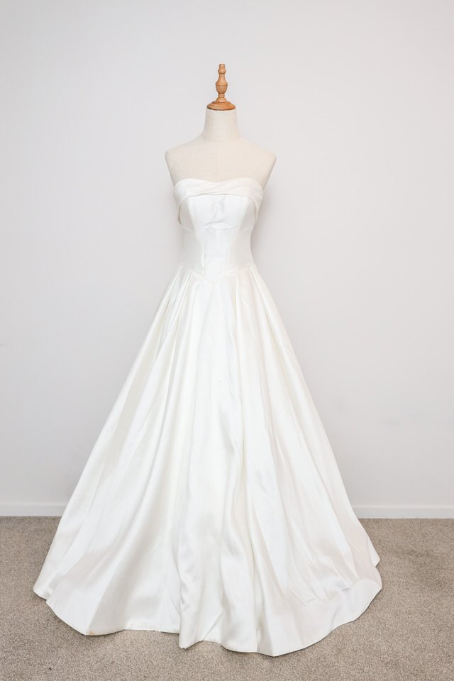 Queenstown wedding dress hire-gowns hire-75-1.jpg