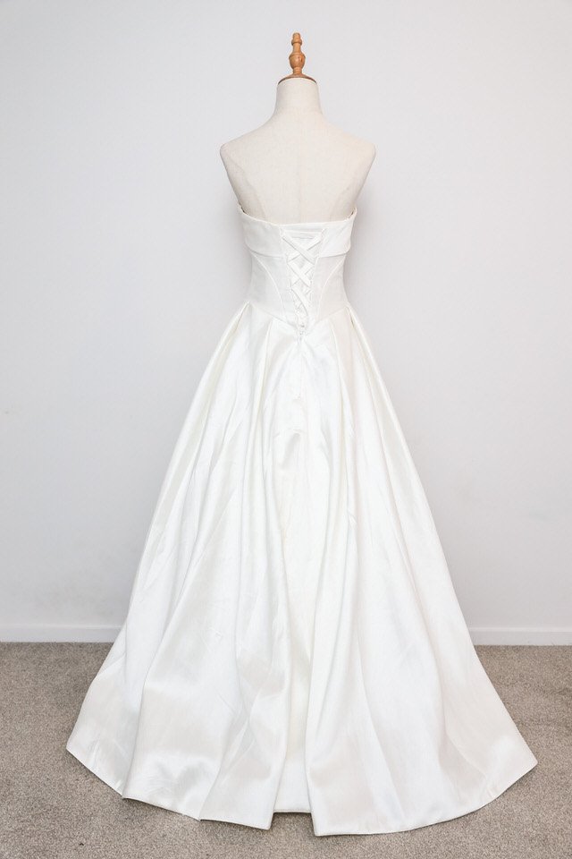 Queenstown wedding dress hire-gowns hire-75-3.jpg