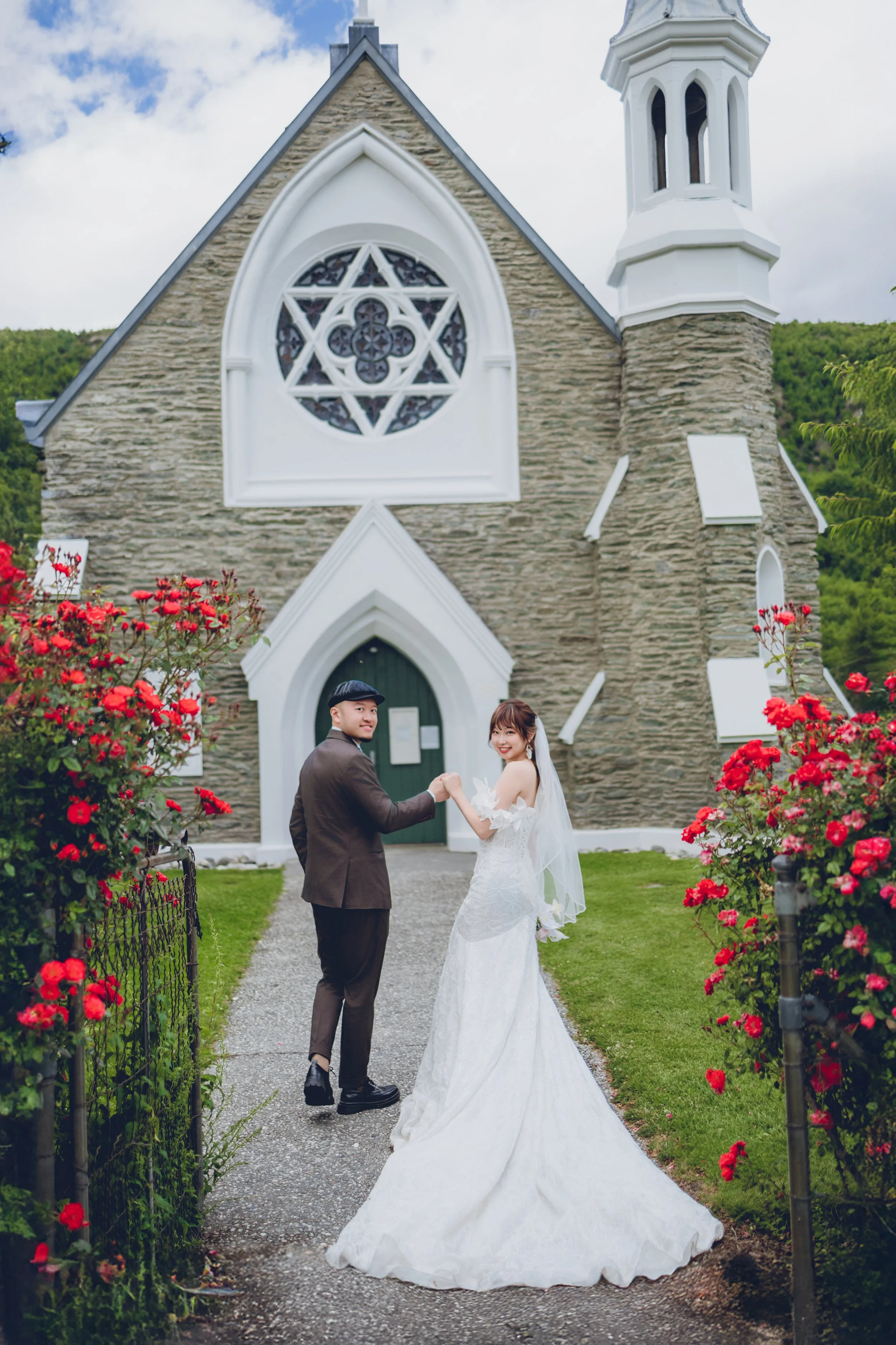 IMGC1703Panda Bay Films Pre Wedding Photographer Queenstown New Zealand .jpg