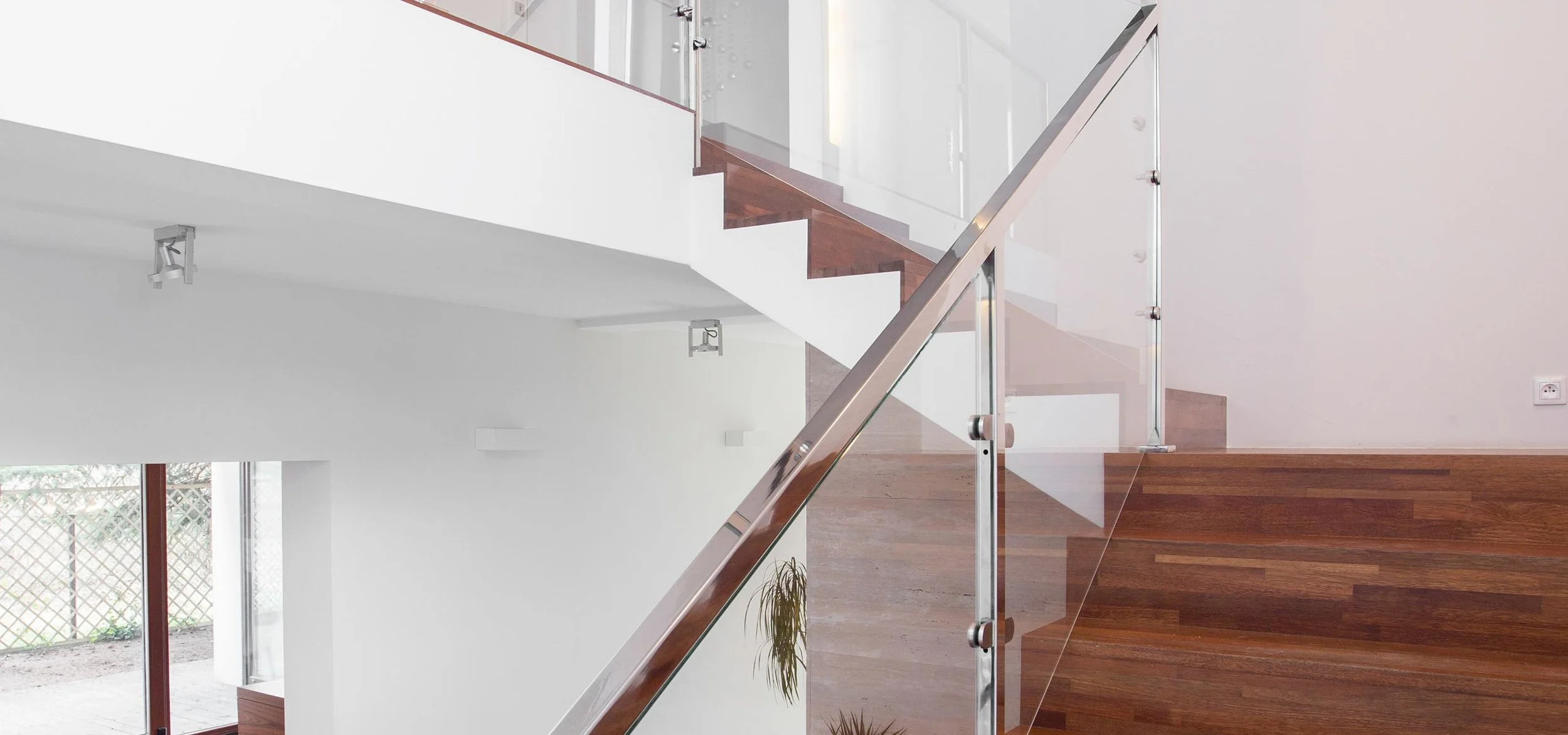 glass-railing-hero.jpg