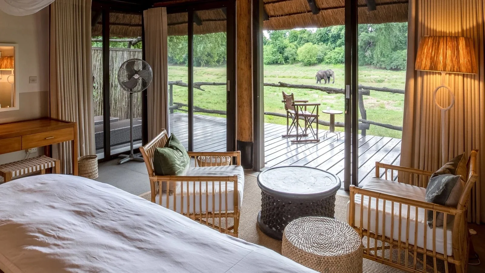 Mfuwe_Lodge5.jpeg