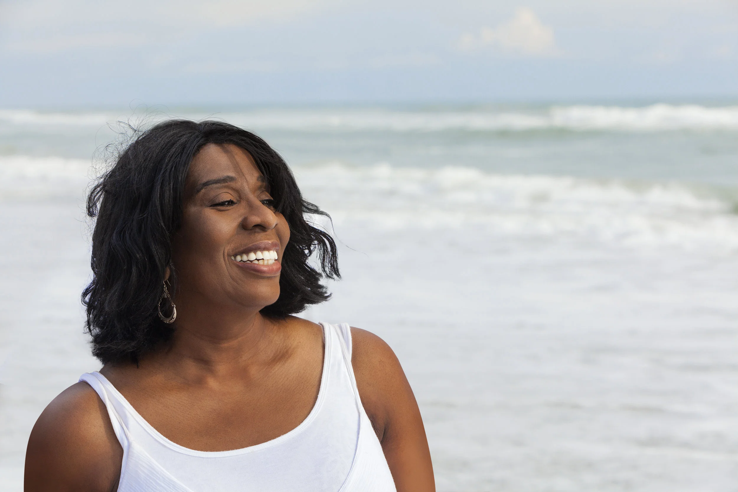 Happy couple beach portrait photo retouching
