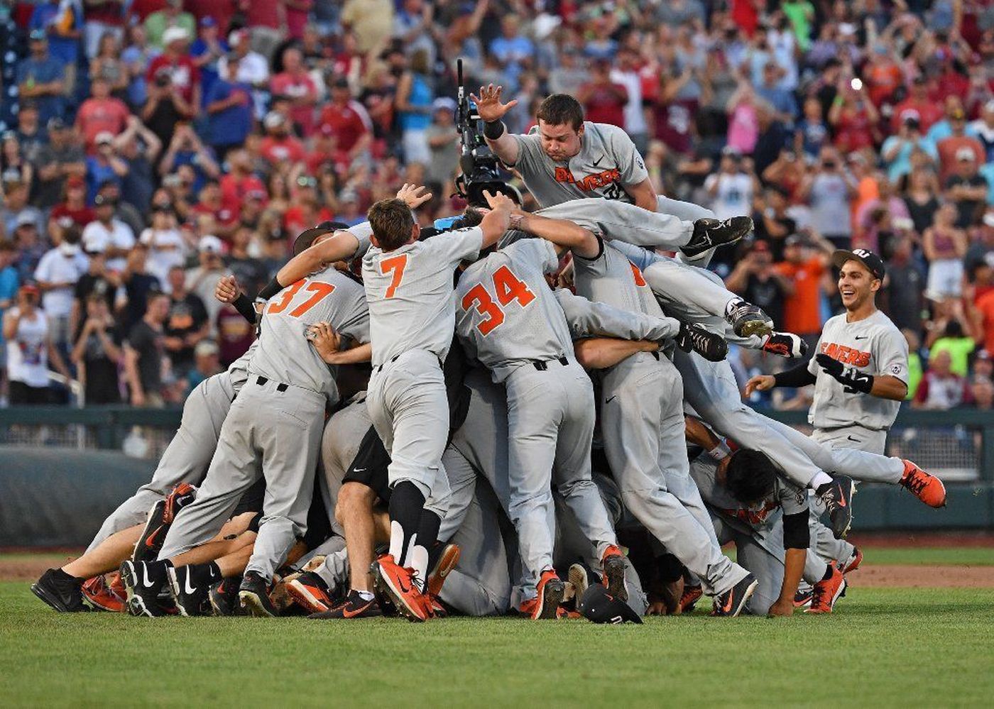 Oregon State captures 2018 College World Series Title