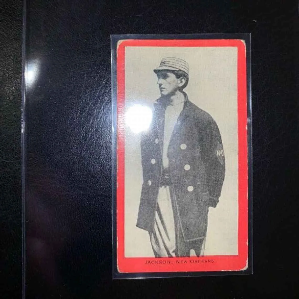 Shoeless Joe Jackson baseball card from 1910 sells for $492,000