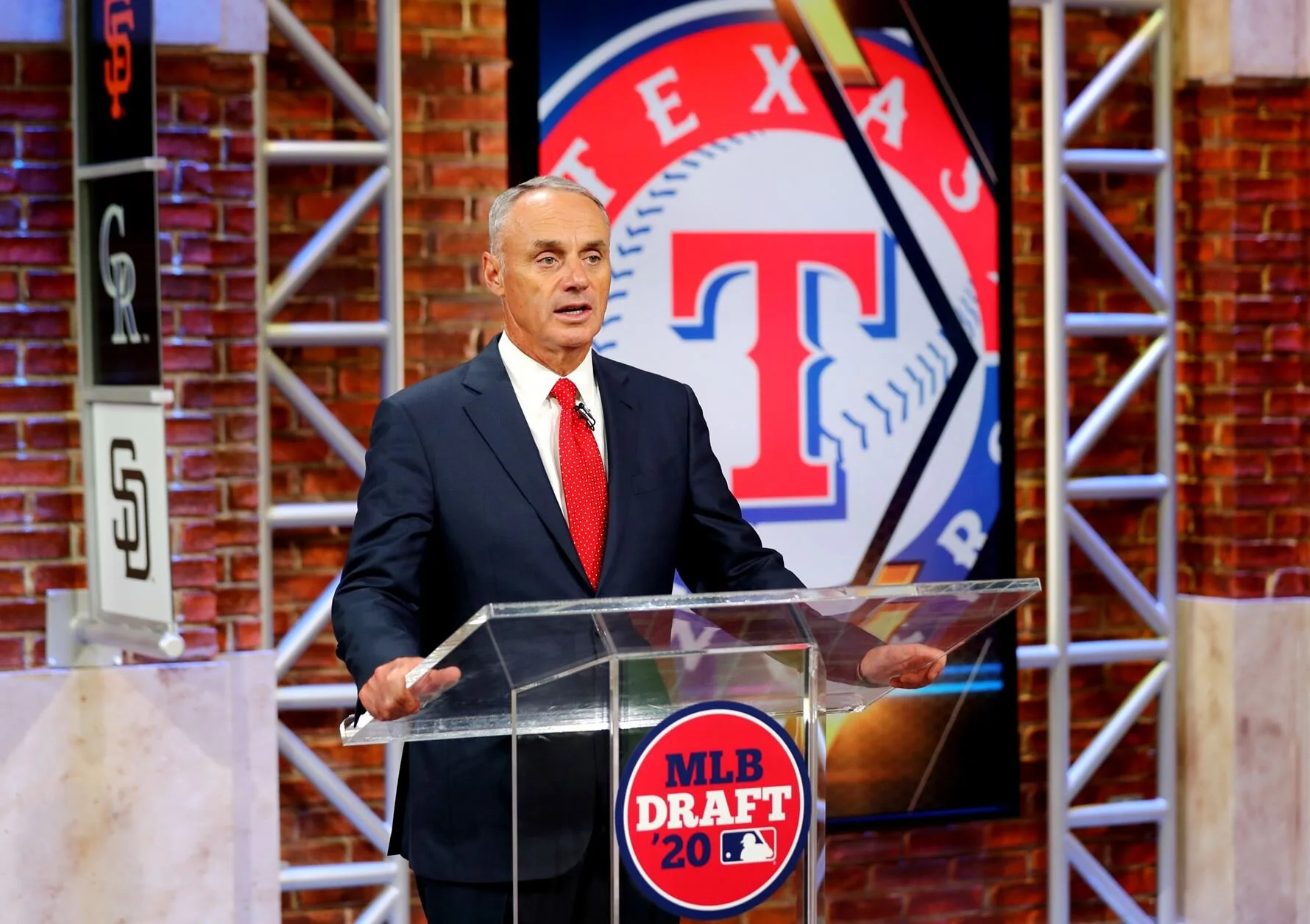 How Teams Are Recruiting Undrafted Players During Unprecedented Signing Period