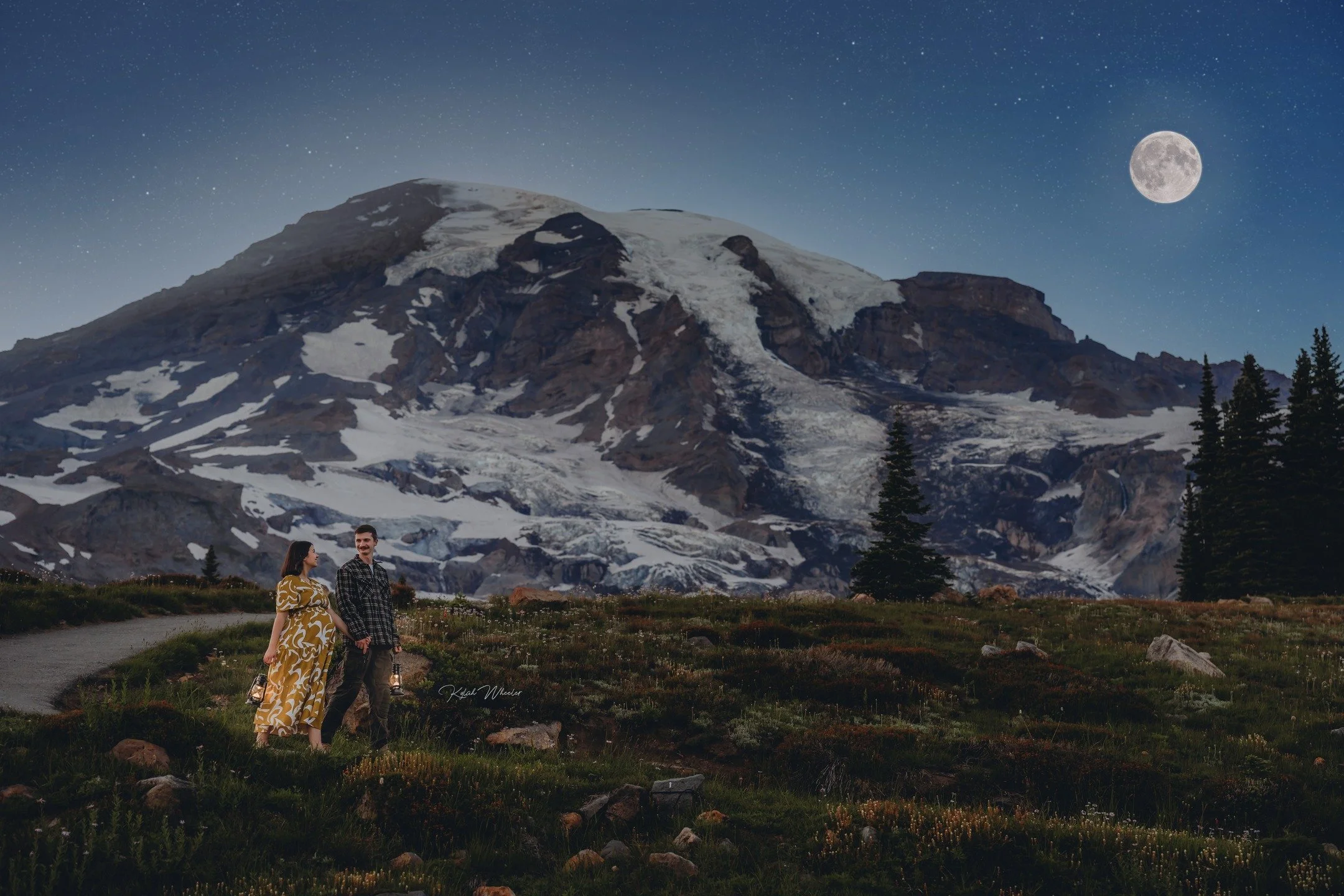 We ran with the sun until we danced with the moon. 🌞🌝⭐

kylahwheelerphotography.com

#mountrainier #mountrainiernationalpark #sunchaser #moonchaser #moon #Rainier #themountainisout #perfect #pictureperfect #family #maternity #adventure #adventurese