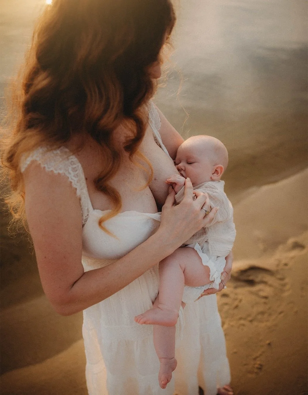Amber, you are an absolute dream!! Pearl is so lucky to have you 🩷 #motherhoodsession #motherhood #momandbaby #goldenhour #momanddaughter