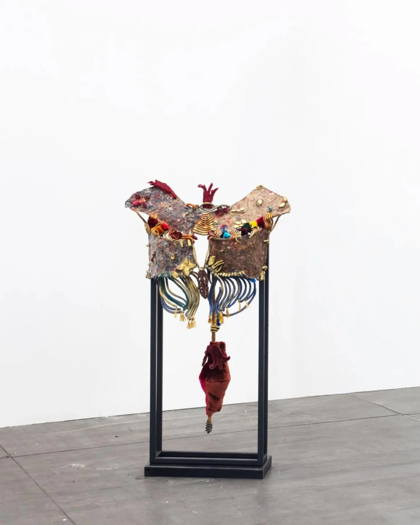 Velvet Armour (Torso) 2025 Made In ed.3, Artissima Fair, Turin, Italy

Curated by Sonia Belfiore 

This project extended my ongoing research into armour as a conceptual and material framework for examining the body and its thresholds. Developed in di