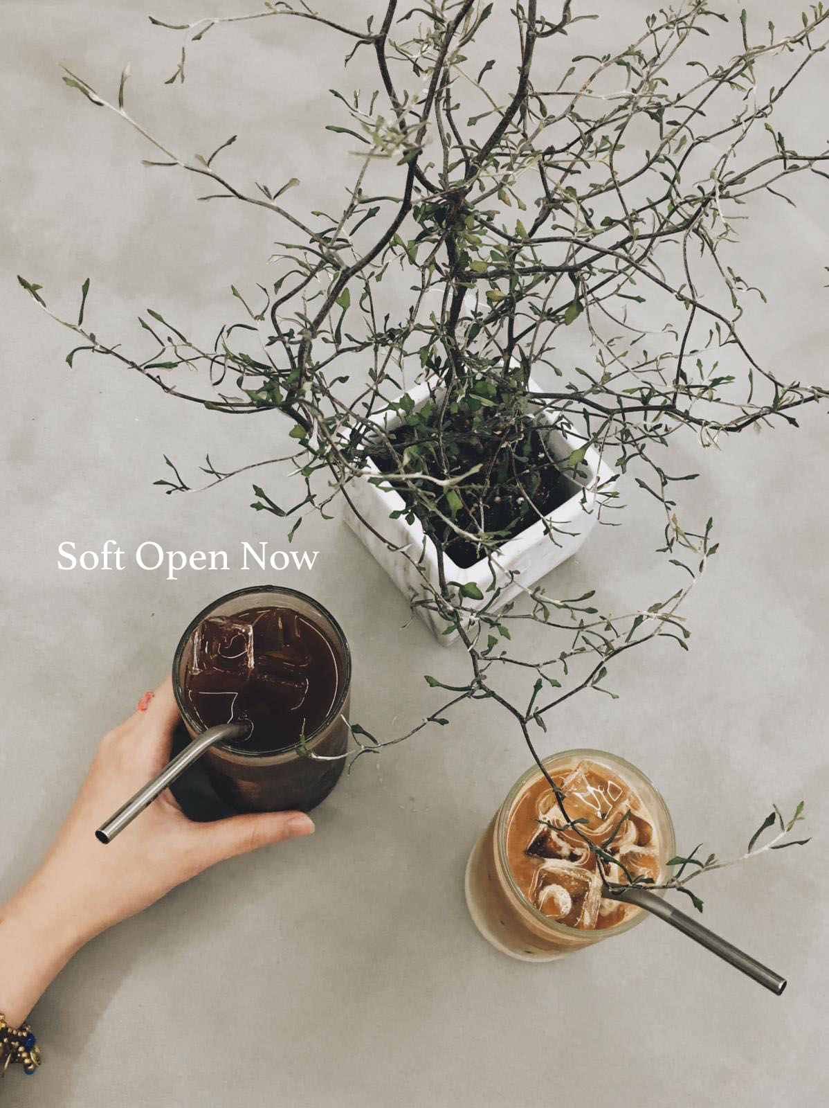  Soft open now! 我哋終於開始試業啦！🥳 從今日開始我哋會不時為大家帶來世界各地嘅咖啡豆 歡迎大家來搵我哋飲杯咖啡傾下計😄 Come and have a cup of coffee with us! We will be open from 8:30am to 8:30pm 